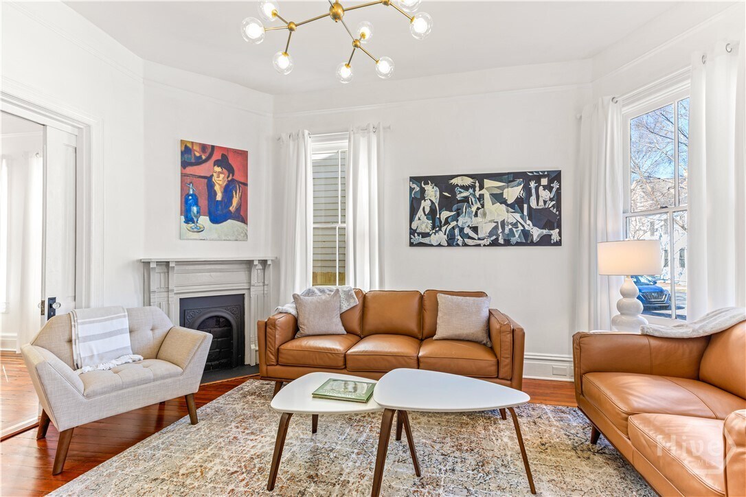 Photo - 317 E Anderson St Townhome