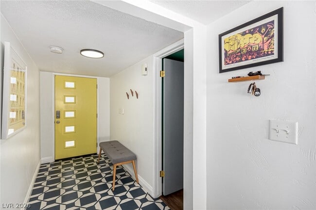 Photo - 1818 Ottawa Dr