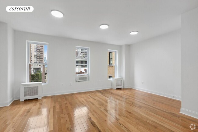 Building Photo - 338 W 72nd St Rental