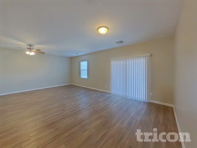 Photo - 37308 W Cannataro Ln