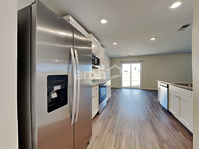 Photo - 1321 John Swann St