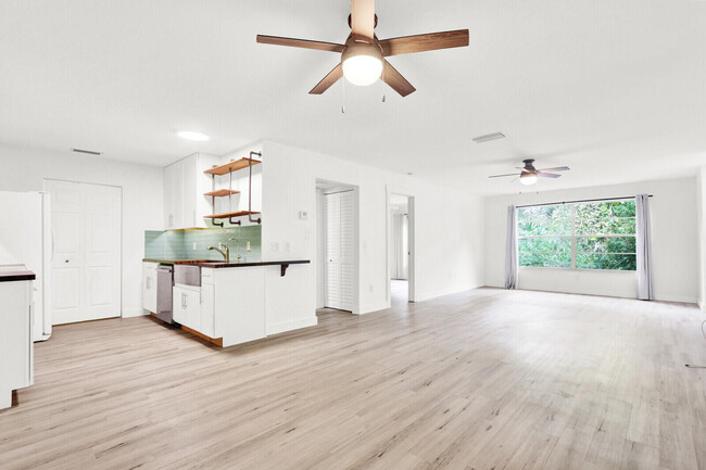 Photo - 8356 SE Croft Cir Unidad O-3