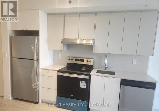 Photo - 3200 Dakota Cmn Unit B304