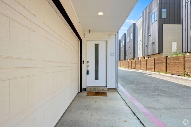 Building Photo - 4690 Monarch St Unit 20 Rental