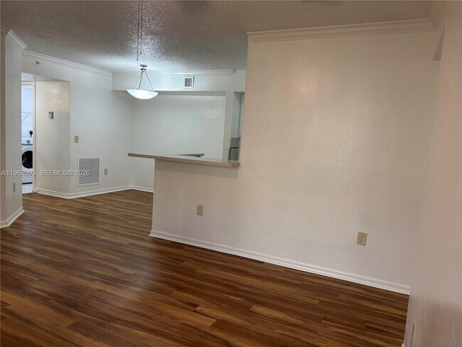 Photo - 2433 Centergate Dr Unidad 202