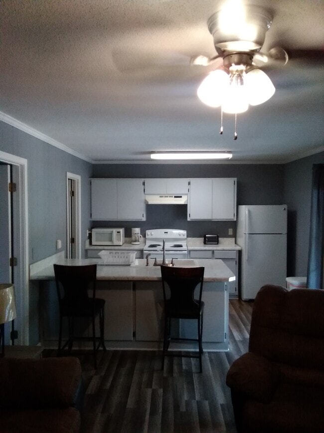 Photo - 197 Hughes St