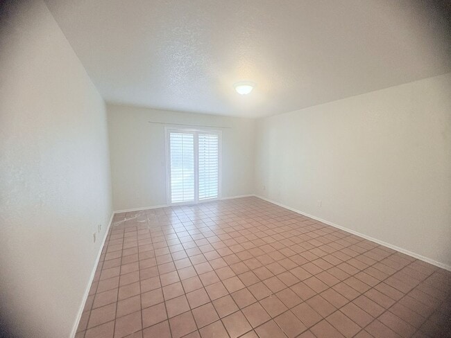 Photo - Three bedroom West Norman