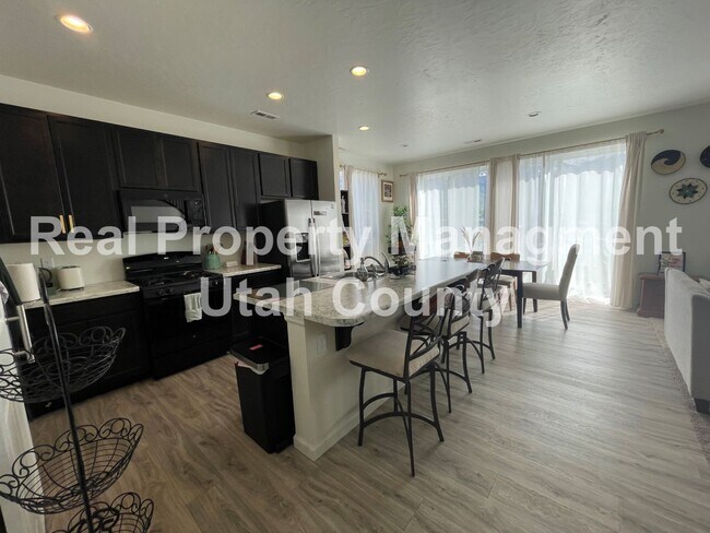 Photo - Beautiful Townhome in Pleasant Grove