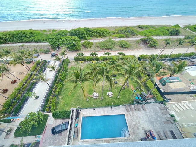 Building Photo - 9195 Collins Ave Unit 1001
