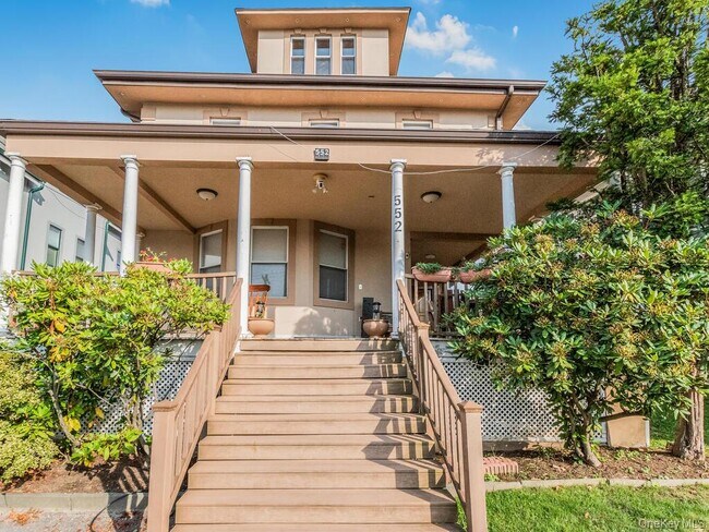 Photo - 552 N Broadway