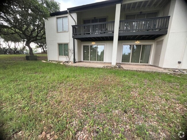 Building Photo - 1033 Parkview Dr Rental