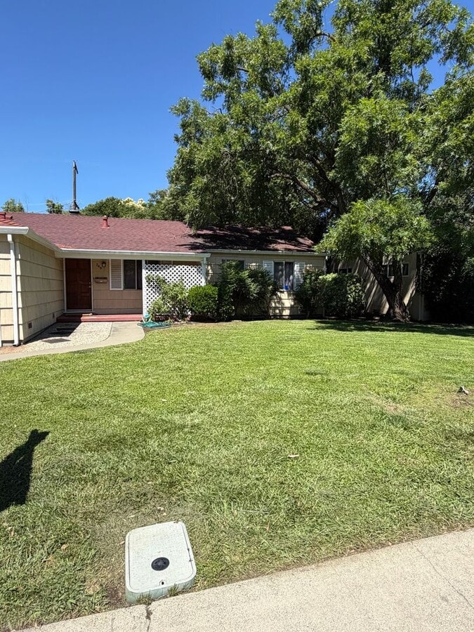 3 Bedroom 2 Bath Available September 1st 2026 - 3 Bedroom 2 Bath Available September 1st 2026