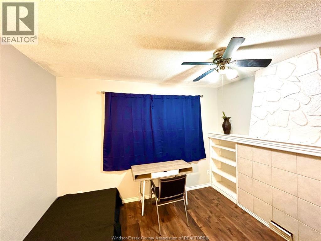 Photo - 387 Josephine Ave