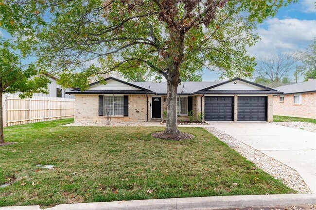 Photo - 2207 Southern Oaks Dr