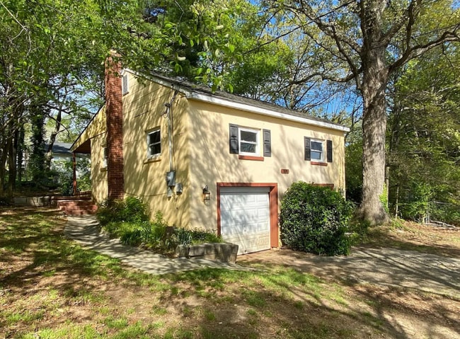 Building Photo - 109 Sylvania Ave Rental