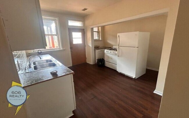 4811 W Warwick Ave Unit 1W