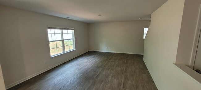 Photo - 4712 Black Forest Dr
