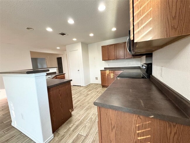 Photo - 1152 Hyde Park Dr