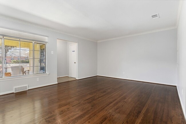 Photo - 6520/6522 SAINT MORITZ AVE Unit 6520 Saint Moritz Ave