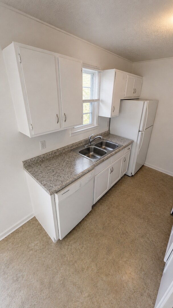 2 Cedar Hill Cir Unit Cedar Hill Cir - Apt B