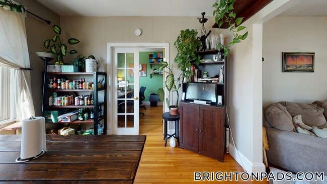 Photo - 70 Larch St Unidad 1