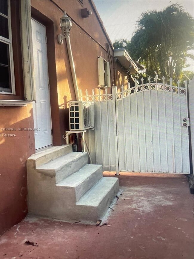 Photo - 5802 W 2nd Ct Unit 0