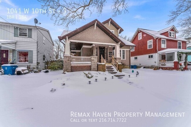 Photo - 1041 W 10th St Unit 3