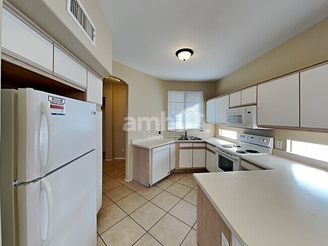 Photo - 2135 N 30th St