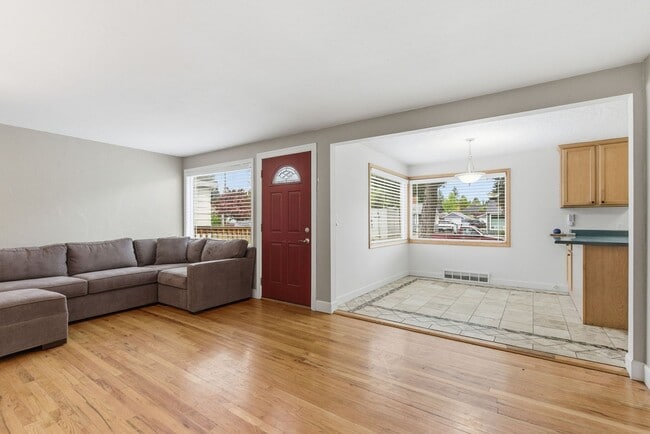 Photo - Modern & Cozy Spokane Retreat | Prime Location Near South Hill