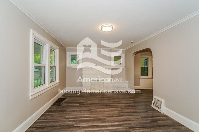 1005 Dover Ave