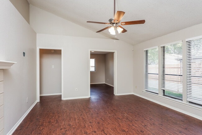 Photo - 907 Park Pl Blvd