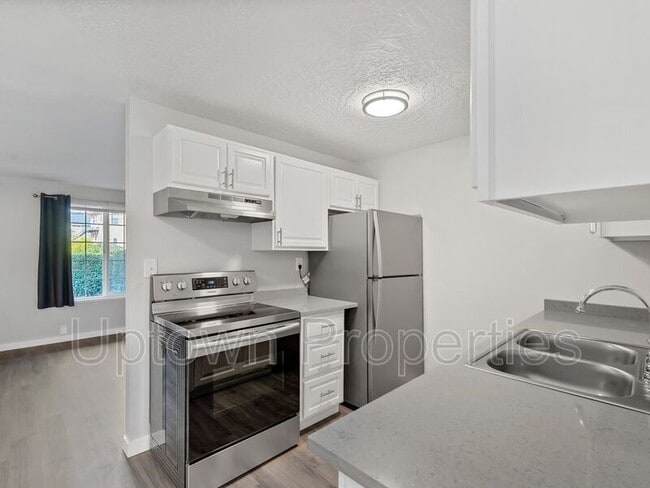 Photo - 6836 N Richmond Ave