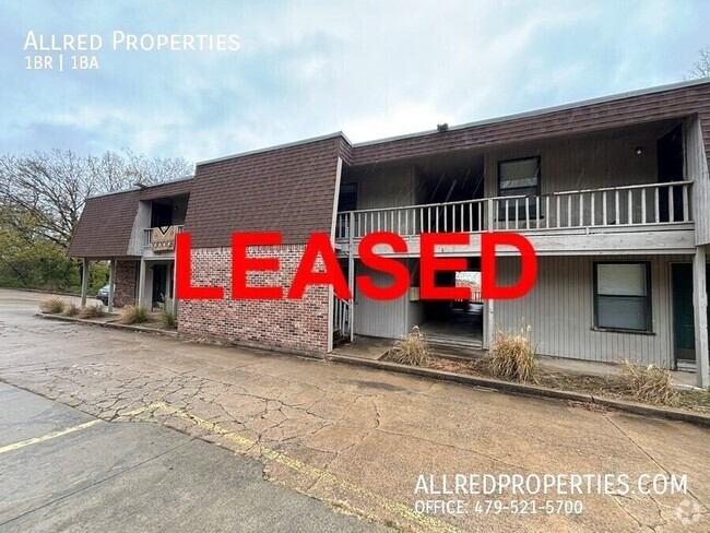 Building Photo - 1390 W Wedington Dr Unit 12 Rental