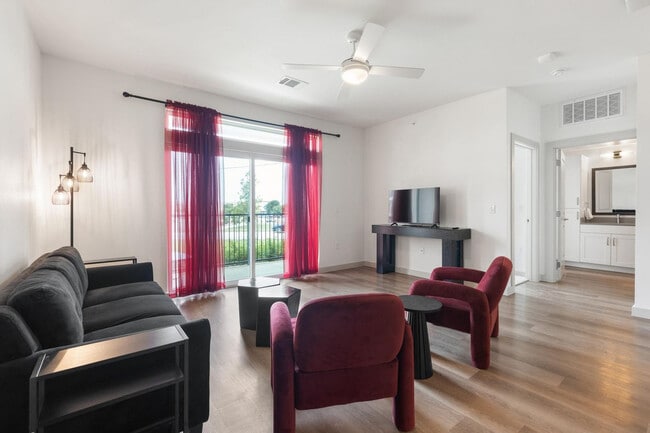 Photo - 1301 Leah Ave Unidad FL1-ID1355779P