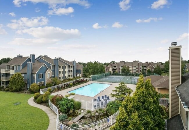 Photo - 112 Longfield Ct