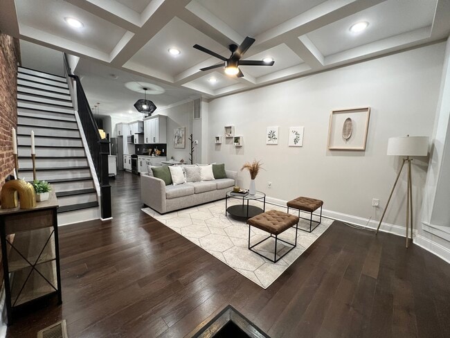 Building Photo - 2243 Madison Ave Unit 2 Rental
