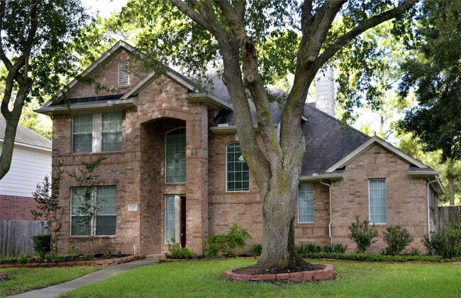 Photo - 218 Heathbrook Ln