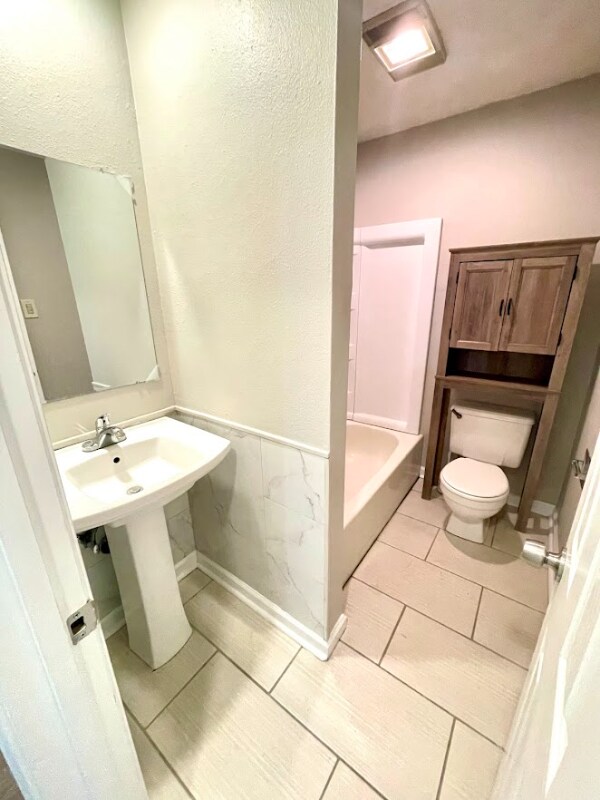 Photo - 28960 Highland Dr Unit B