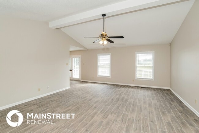 Photo - 1528 Cavalier Dr