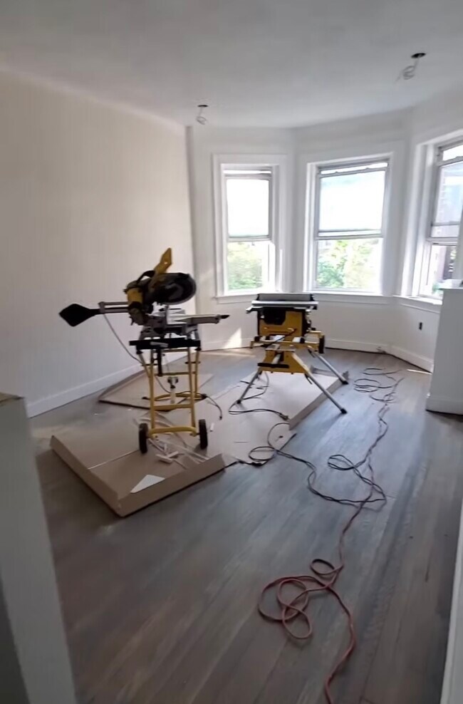 Photo - 100 Queensberry St Unidad 9