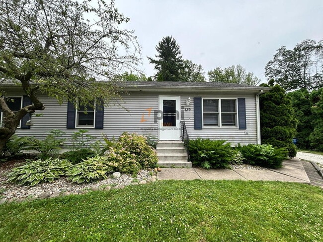 Building Photo - 139 Kabelin Ave