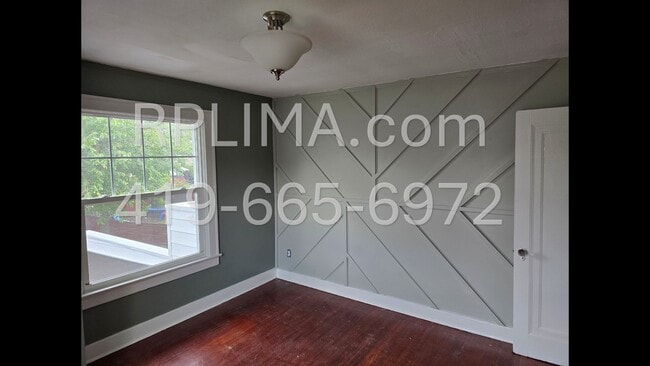 Photo - 1535 W High St