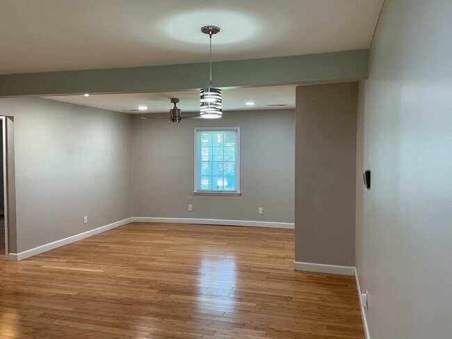 799 Rushmeade Rd Unit R
