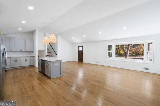 Photo - 4266 N Shallowford Rd