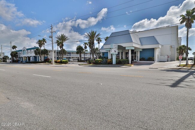 Building Photo - 935 S Atlantic Ave Rental