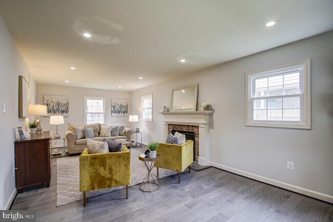 Photo - 9505 Old Georgetown Rd