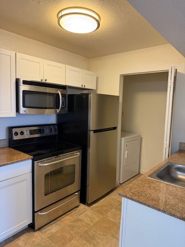 Photo - LEXINGTON PLACE ONE BEDROOM CONDO Unit 1325