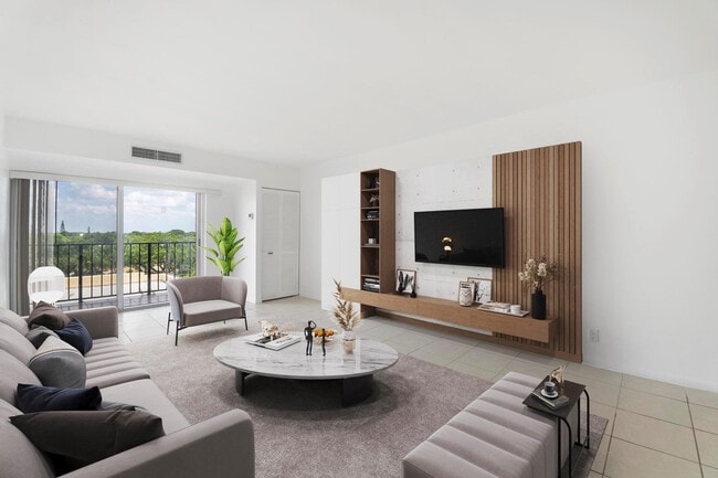 Building Photo - 1625 SE 10th Ave Unit 508