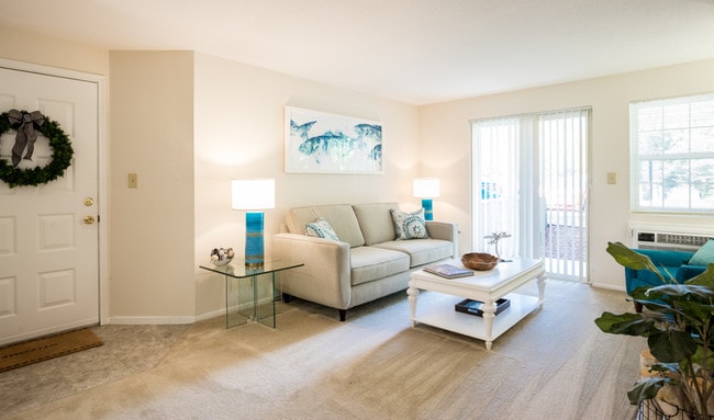 Country Glen Apartments