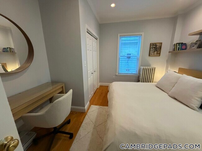 Photo - 1576 Cambridge St Unit 1R